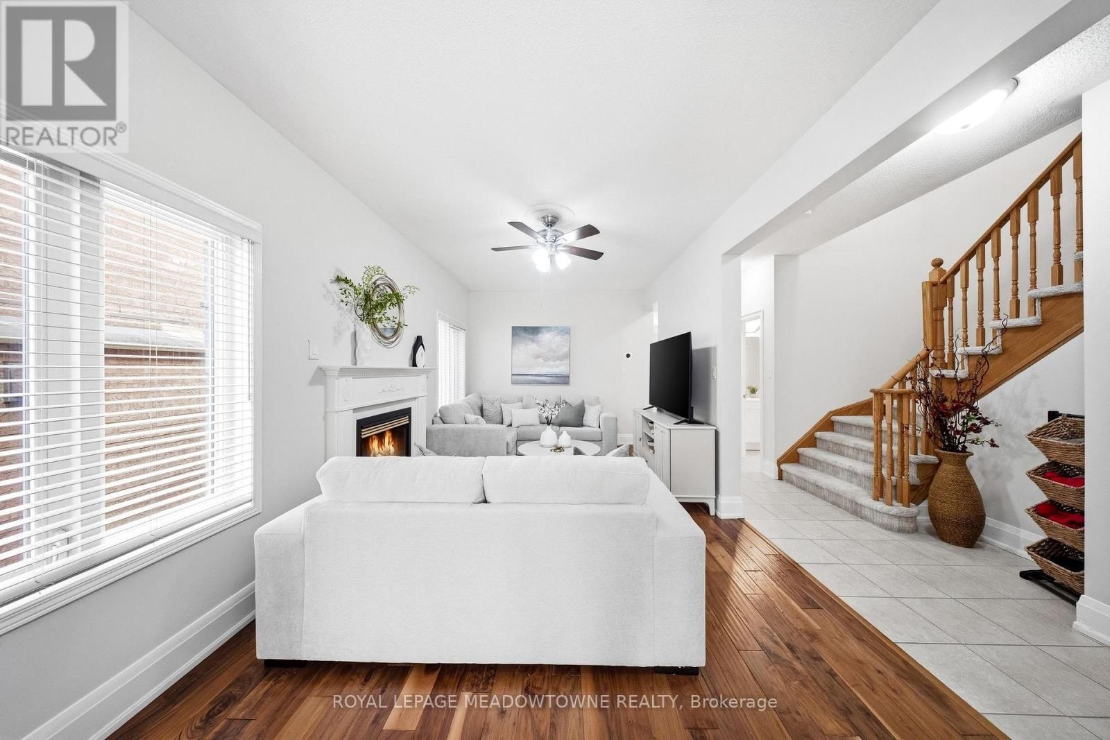 14 EAGLEVIEW WAY Image 12