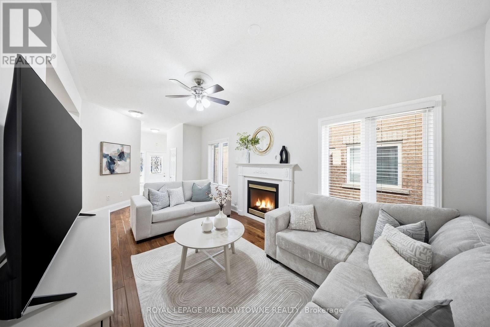 14 EAGLEVIEW WAY Image 15