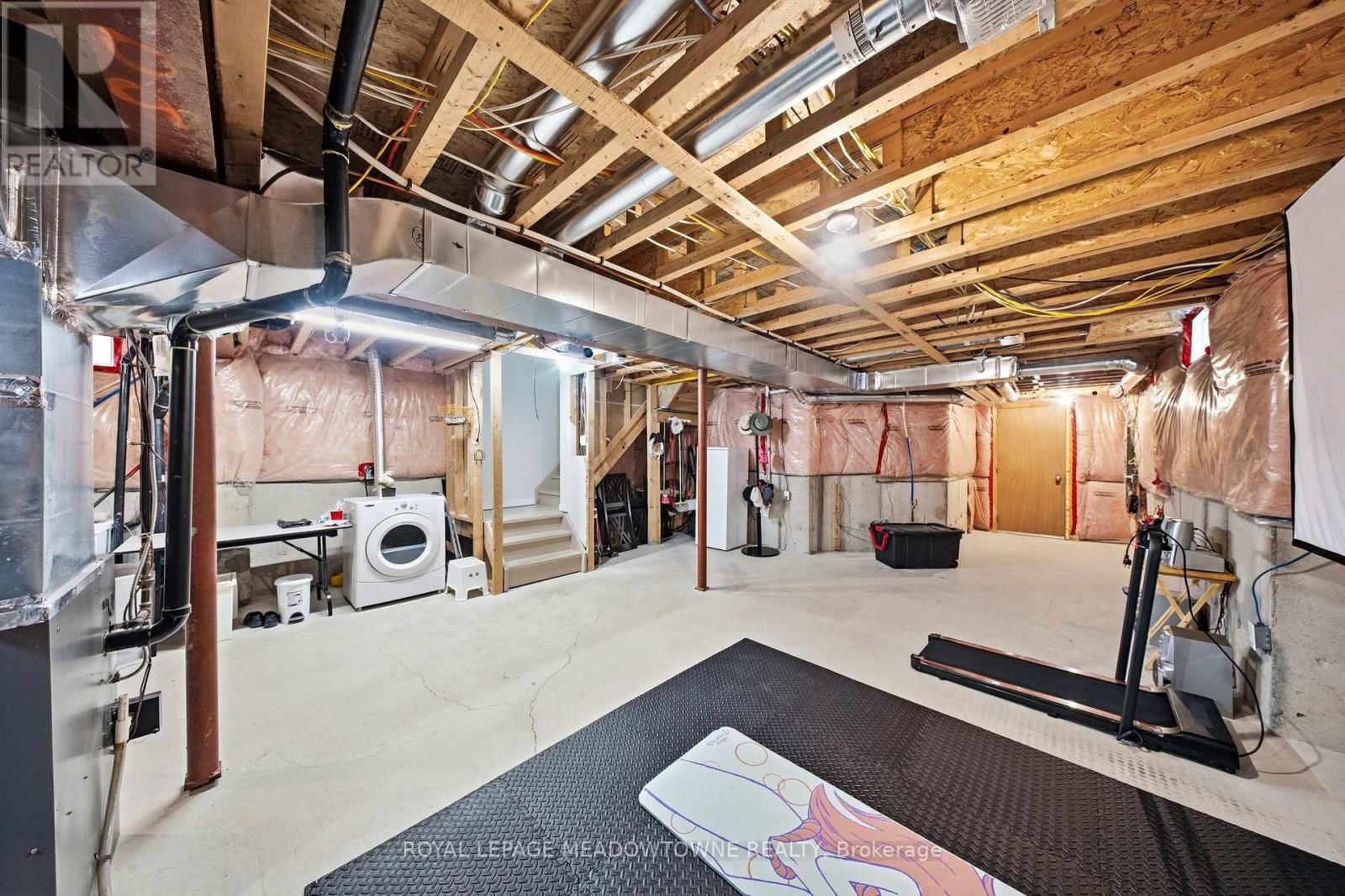 14 EAGLEVIEW WAY Image 37