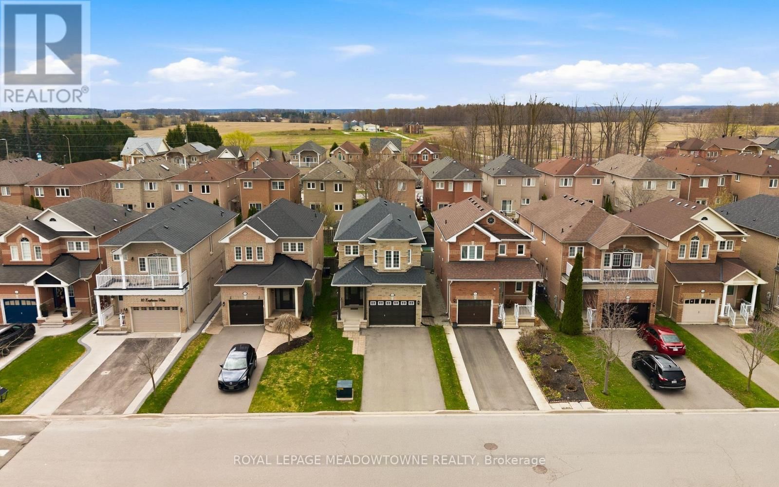 14 EAGLEVIEW WAY Image 43