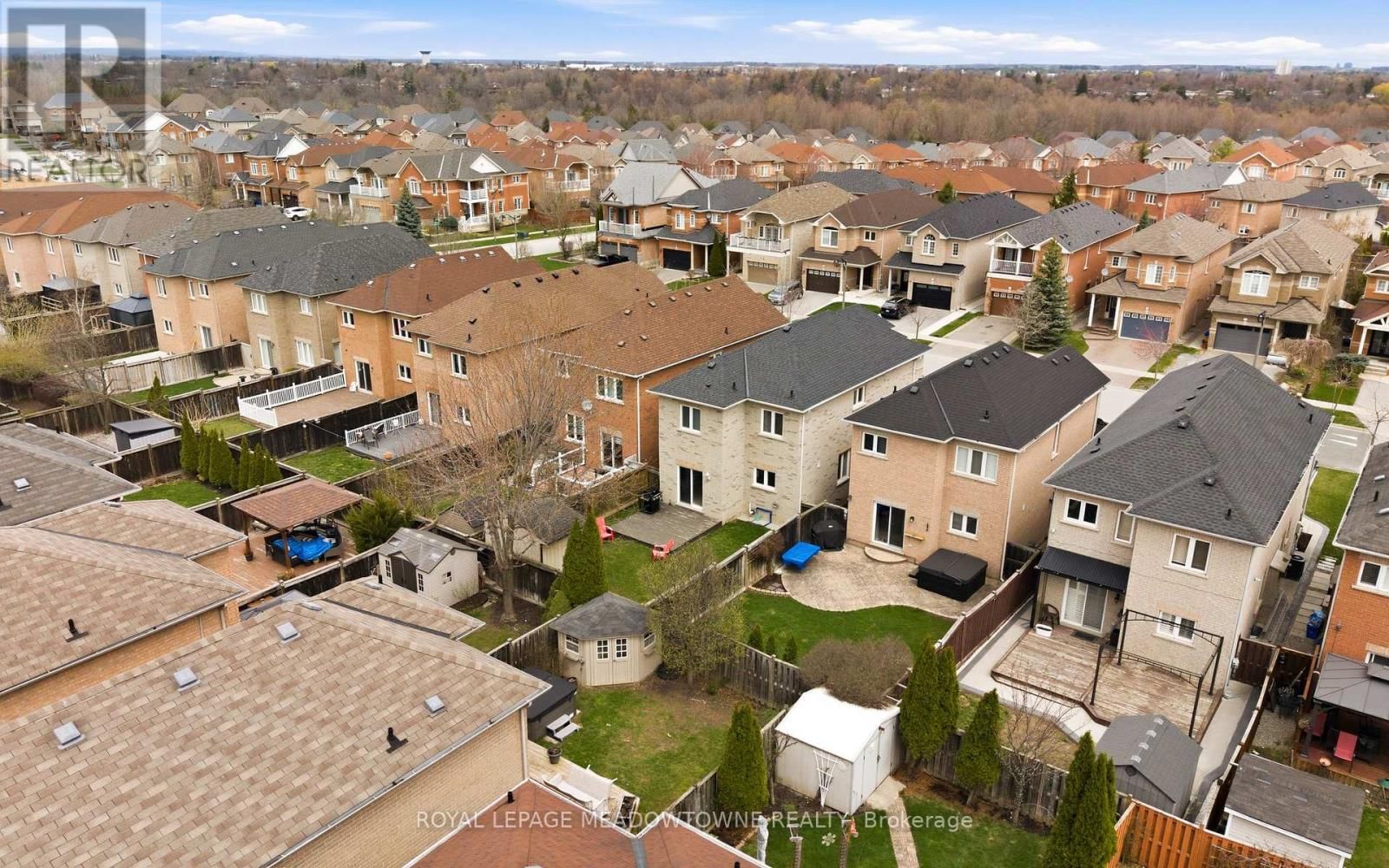 14 EAGLEVIEW WAY Image 46