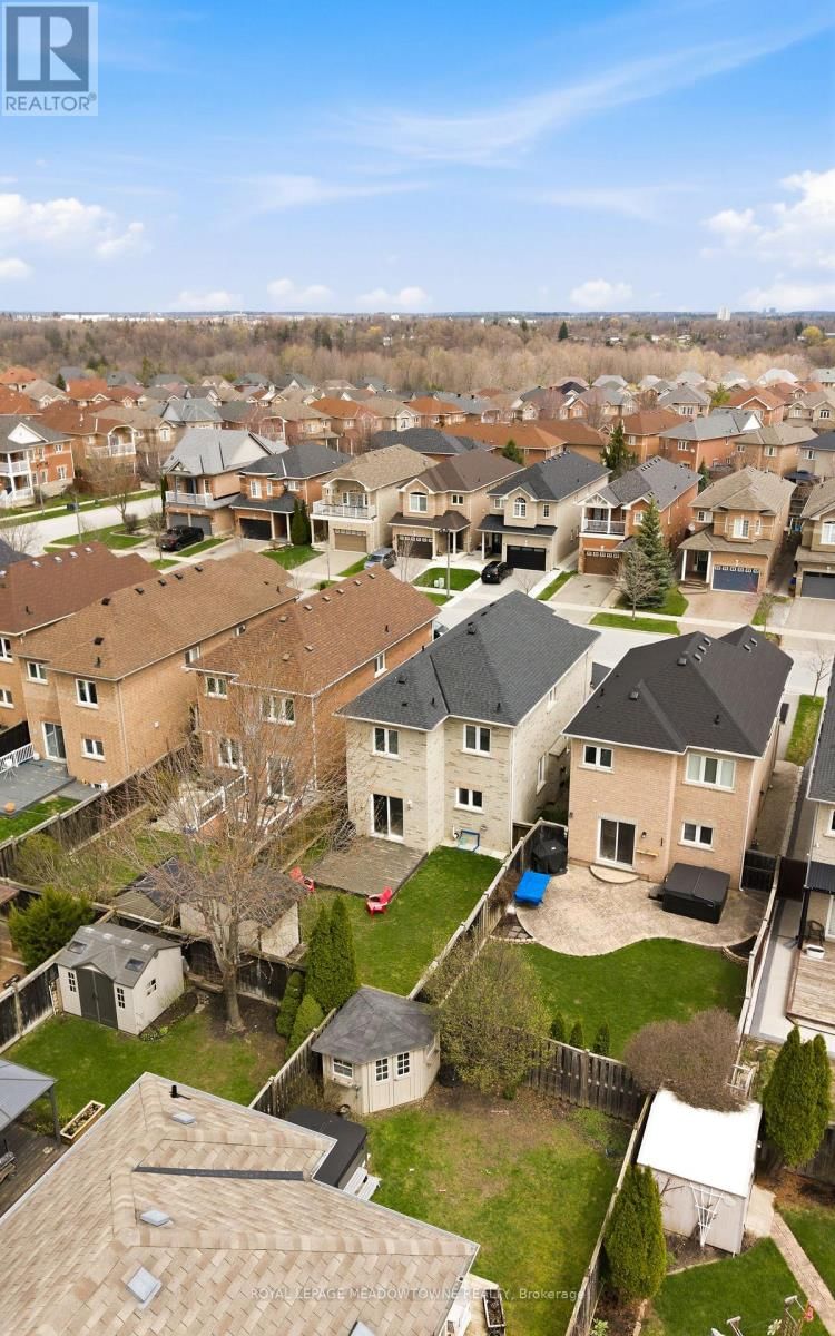 14 EAGLEVIEW WAY Image 48