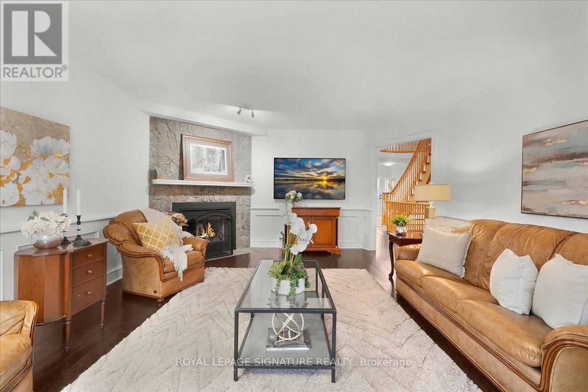 1093 SENLAC COURT Image 19