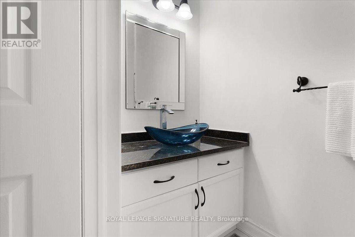 1093 SENLAC COURT Image 21