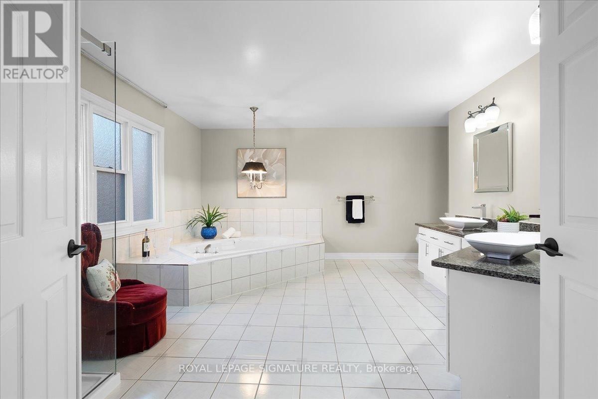 1093 SENLAC COURT Image 27