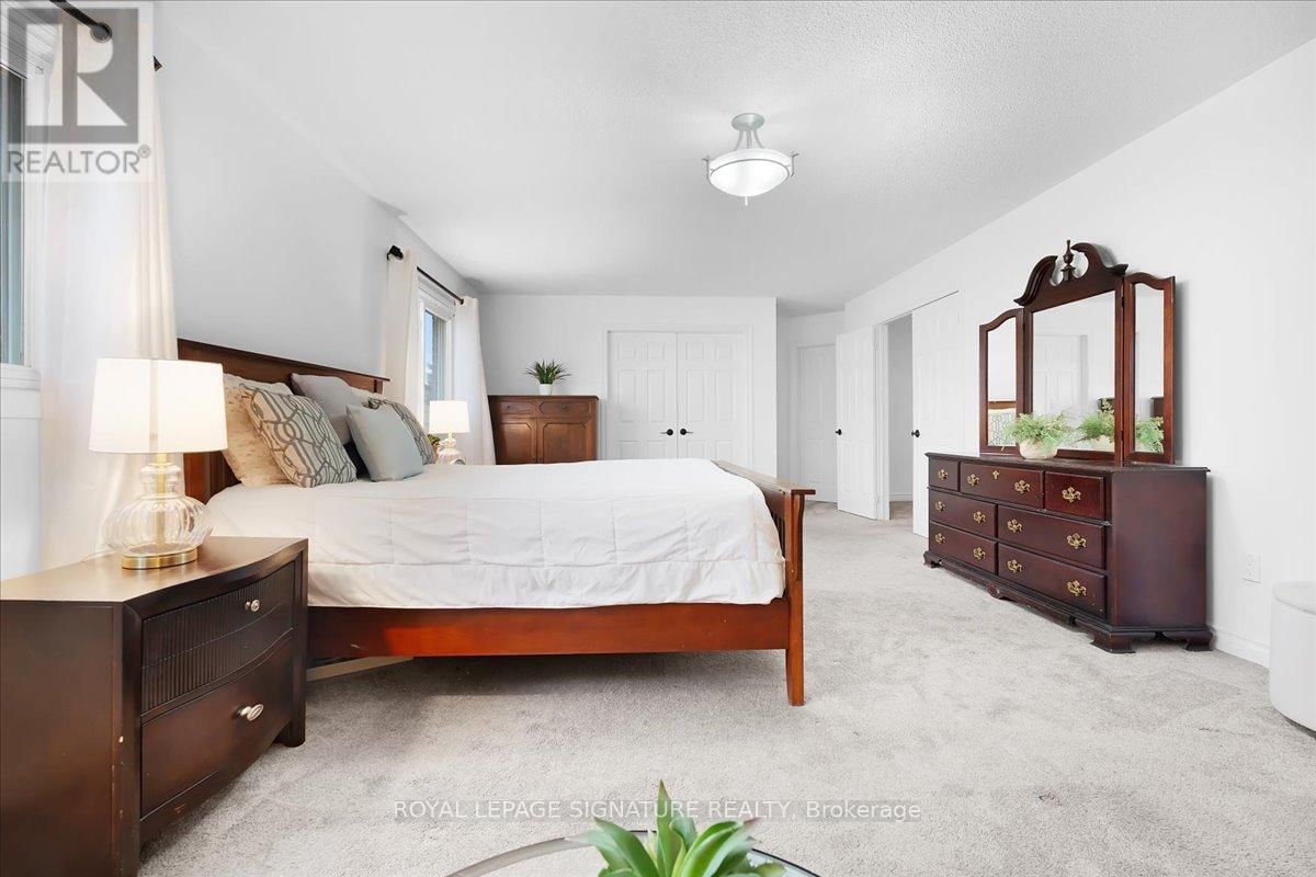 1093 SENLAC COURT Image 28