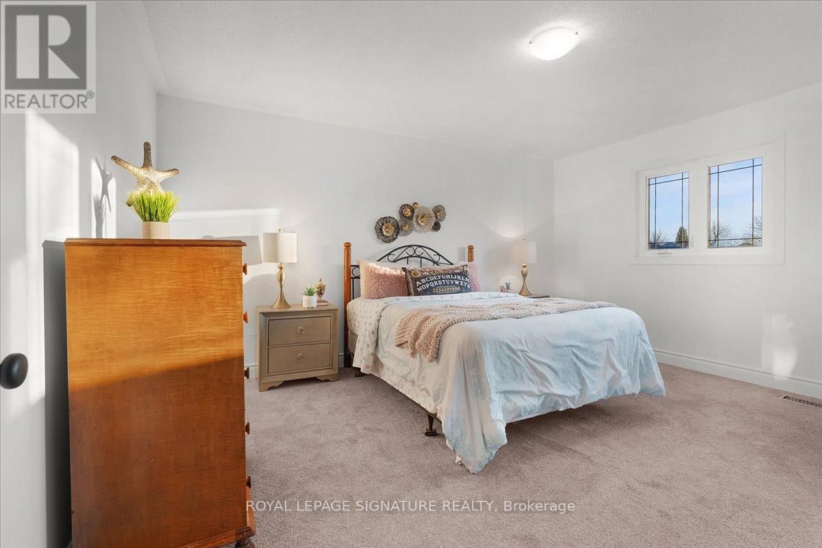 1093 SENLAC COURT Image 31