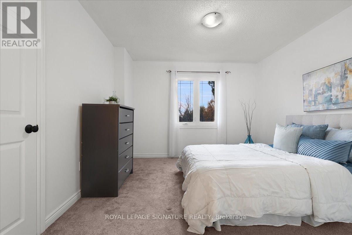 1093 SENLAC COURT Image 34