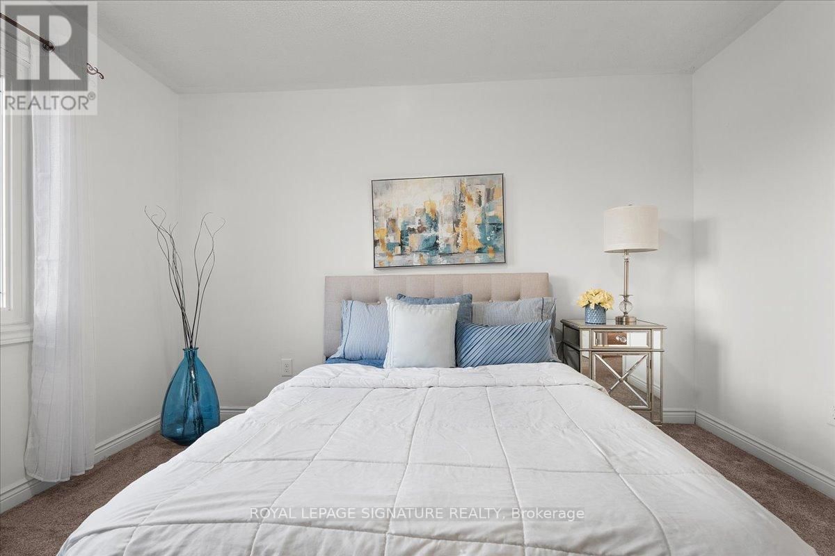 1093 SENLAC COURT Image 35