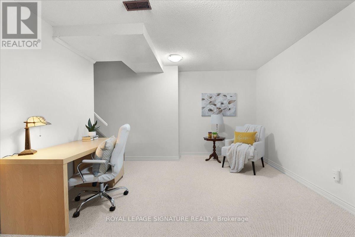 1093 SENLAC COURT Image 39