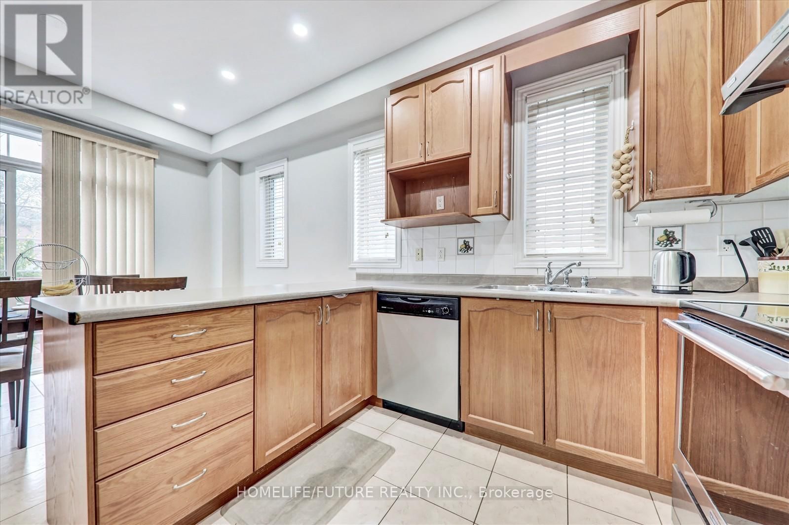 2 TOVEY TERRACE Image 18