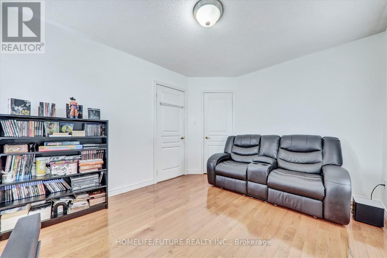 2 TOVEY TERRACE Image 26