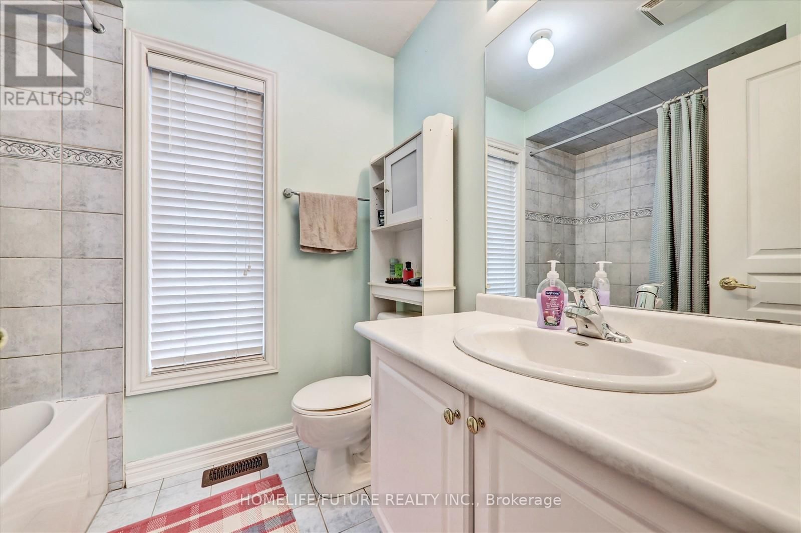 2 TOVEY TERRACE Image 32