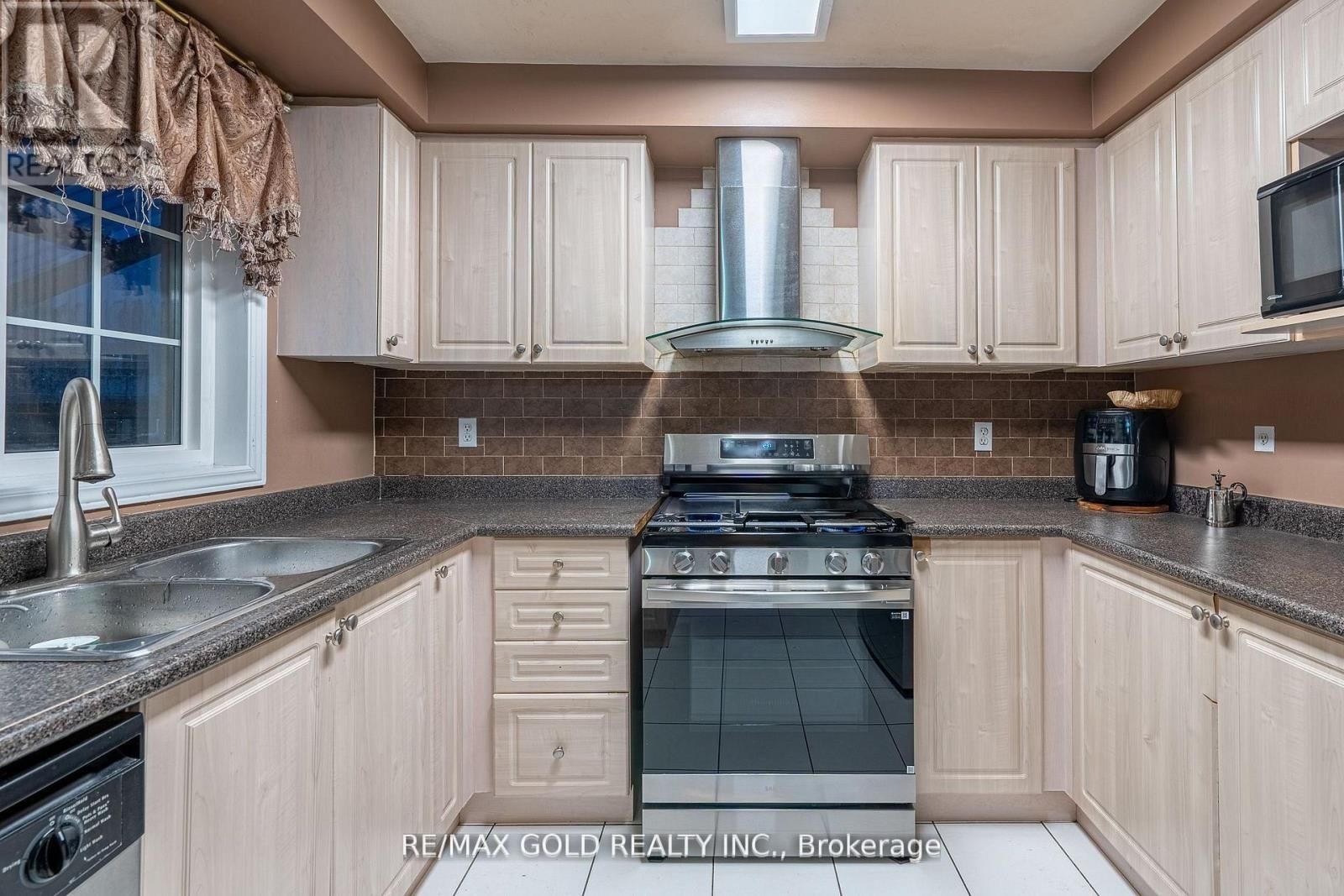 46 EGYPT DRIVE Image 12