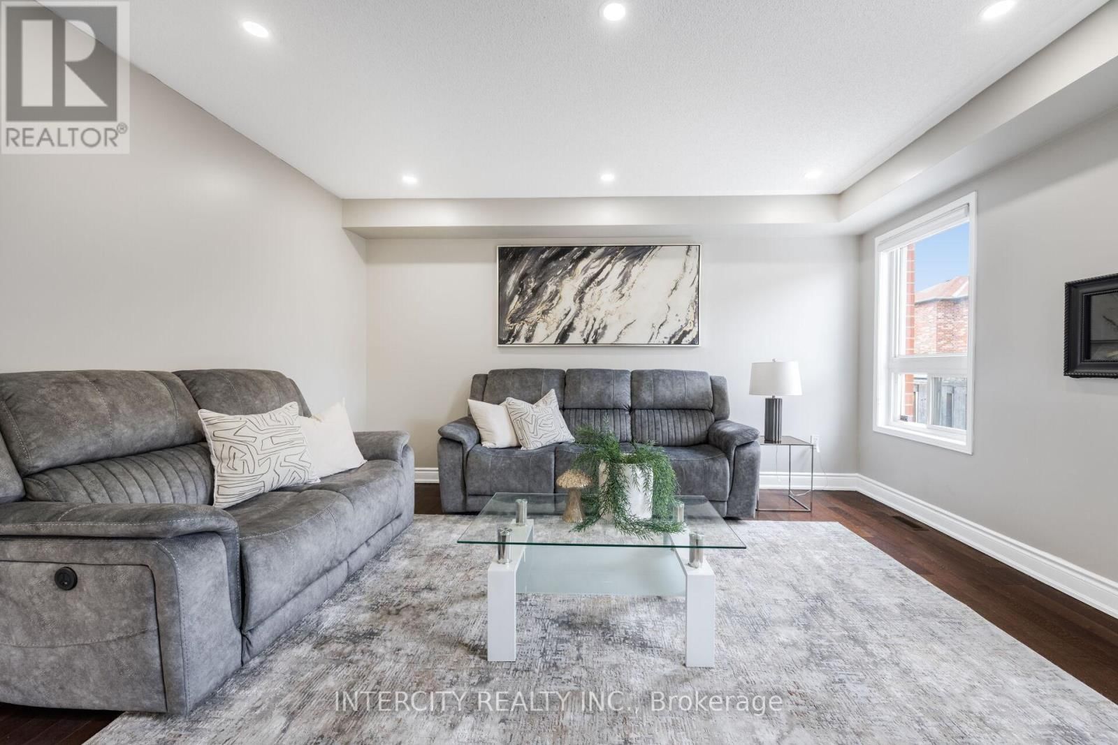 10 CAPISTRO STREET Image 15