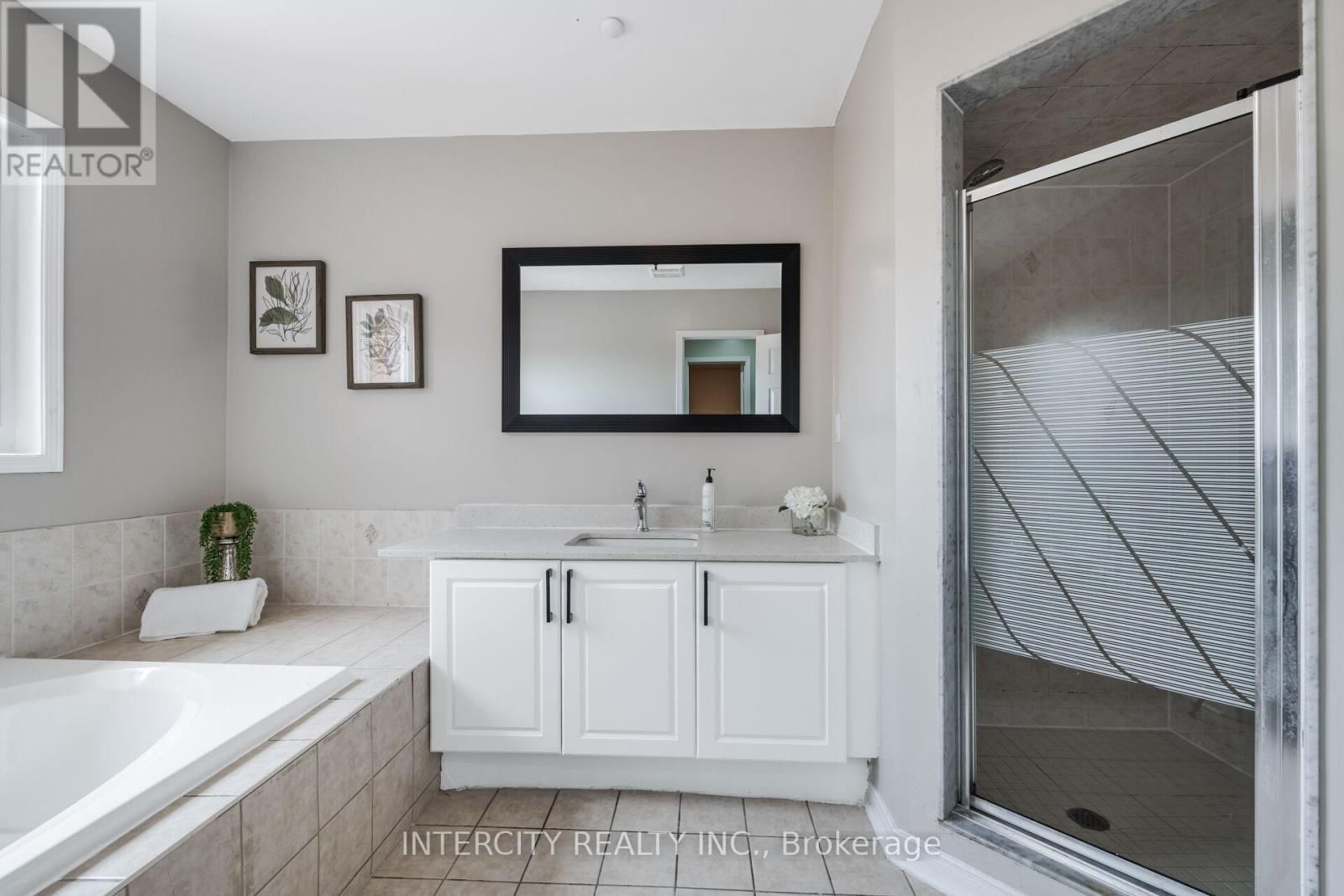 10 CAPISTRO STREET Image 31