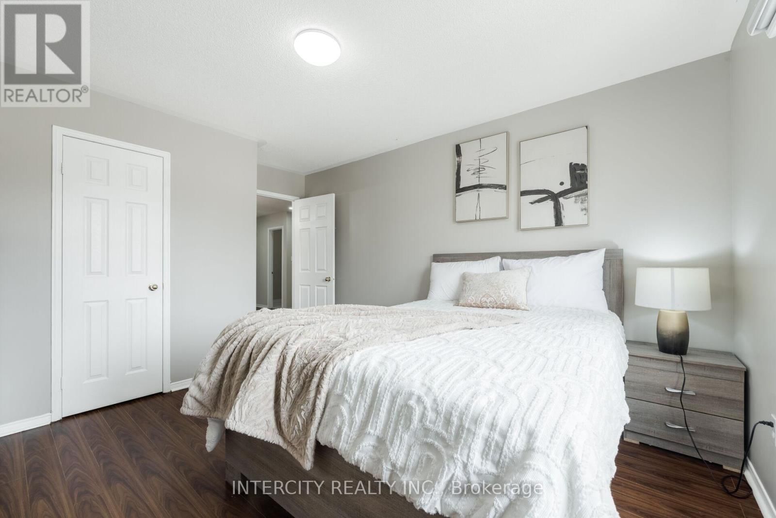 10 CAPISTRO STREET Image 35