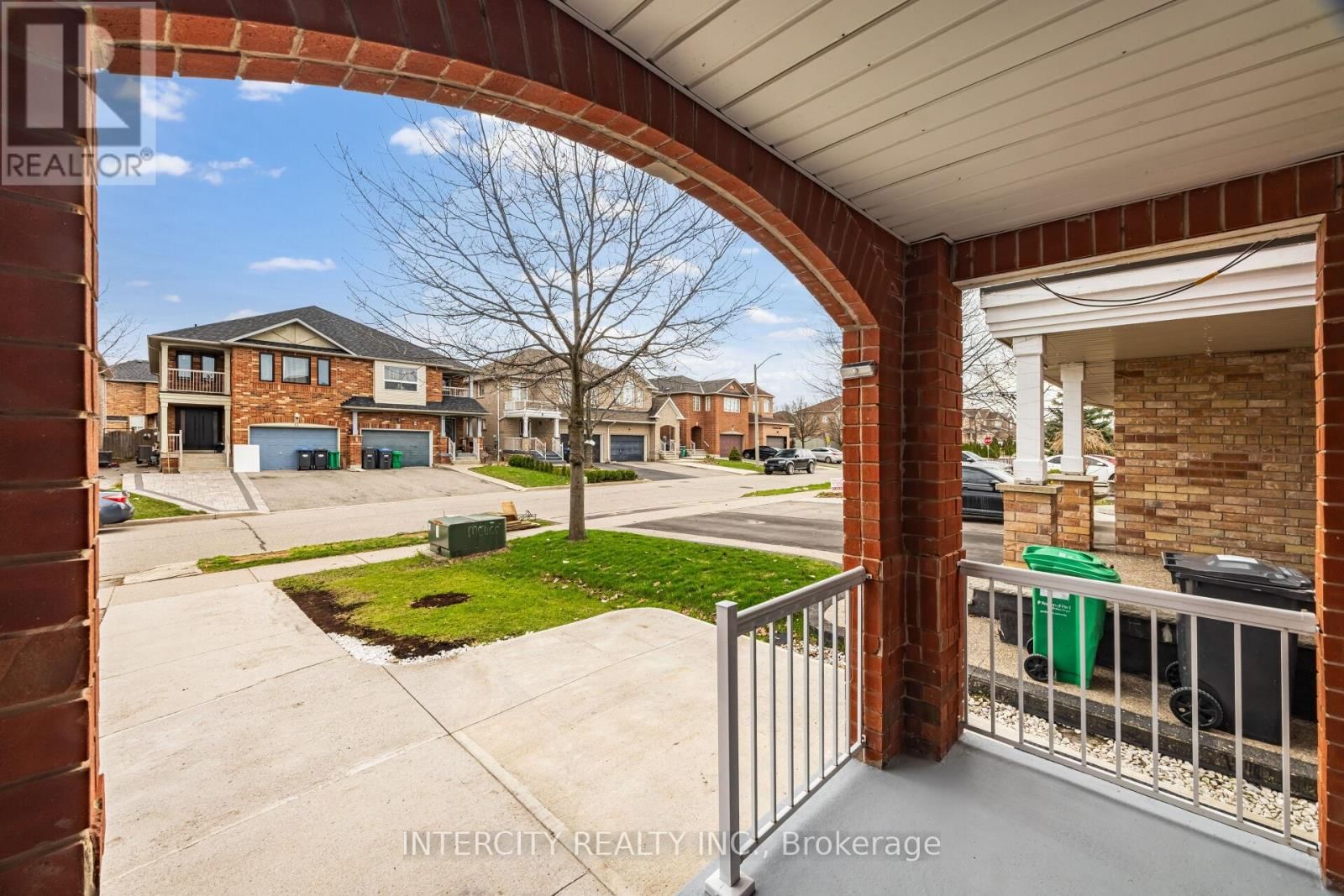 10 CAPISTRO STREET Image 4