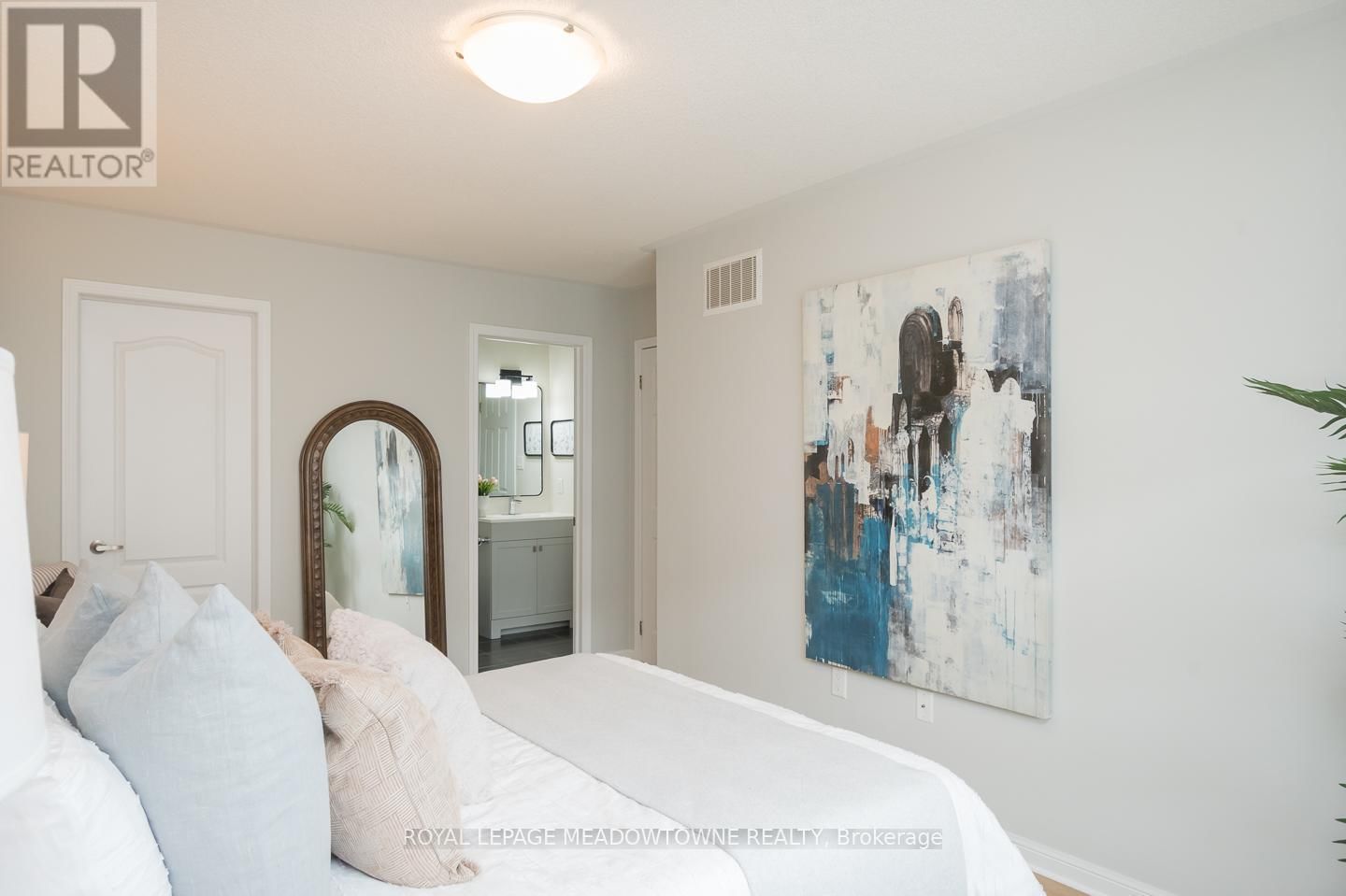 12 - 1025 NADALIN HEIGHTS Image 23