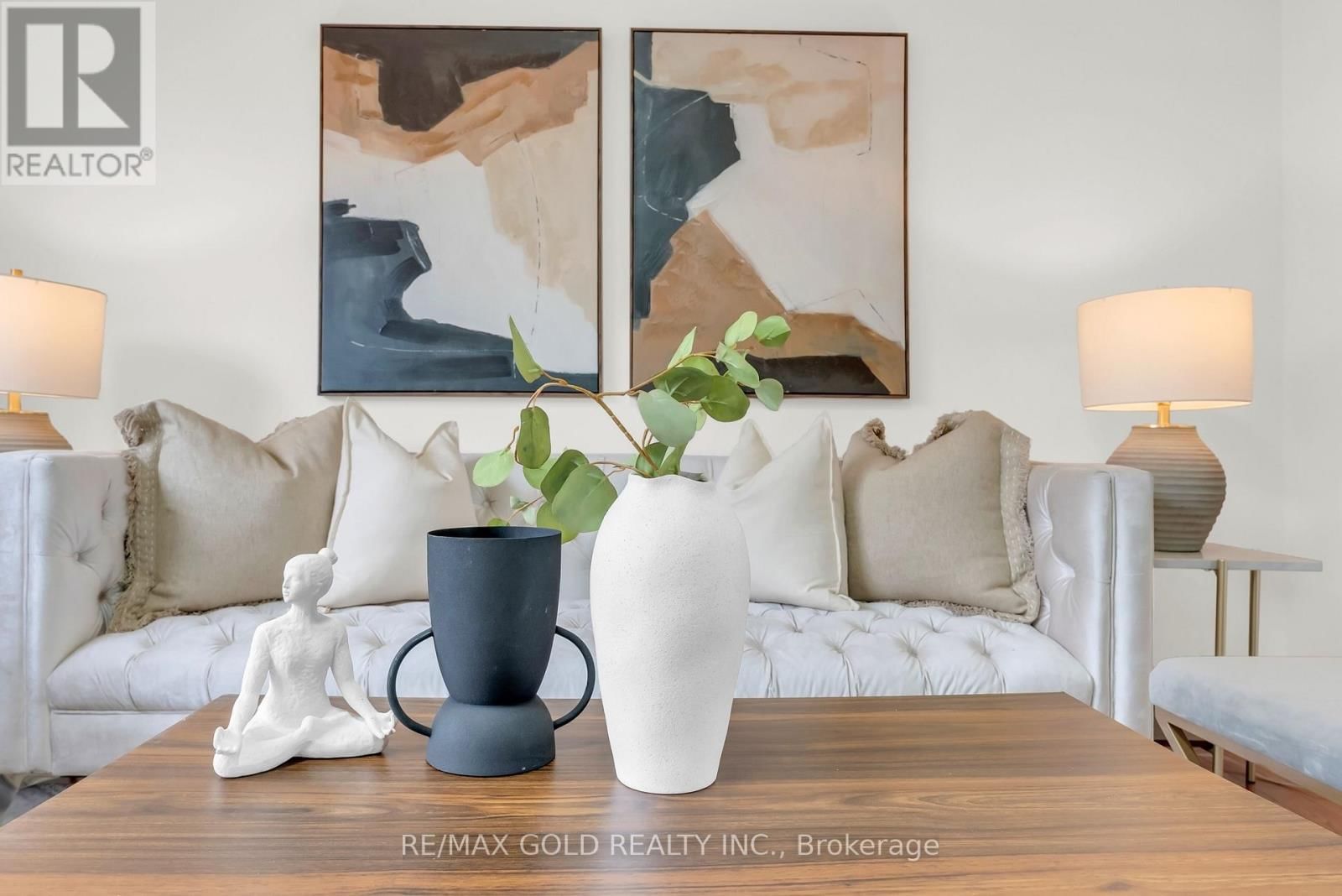 1645 GOWLING TERRACE Image 13