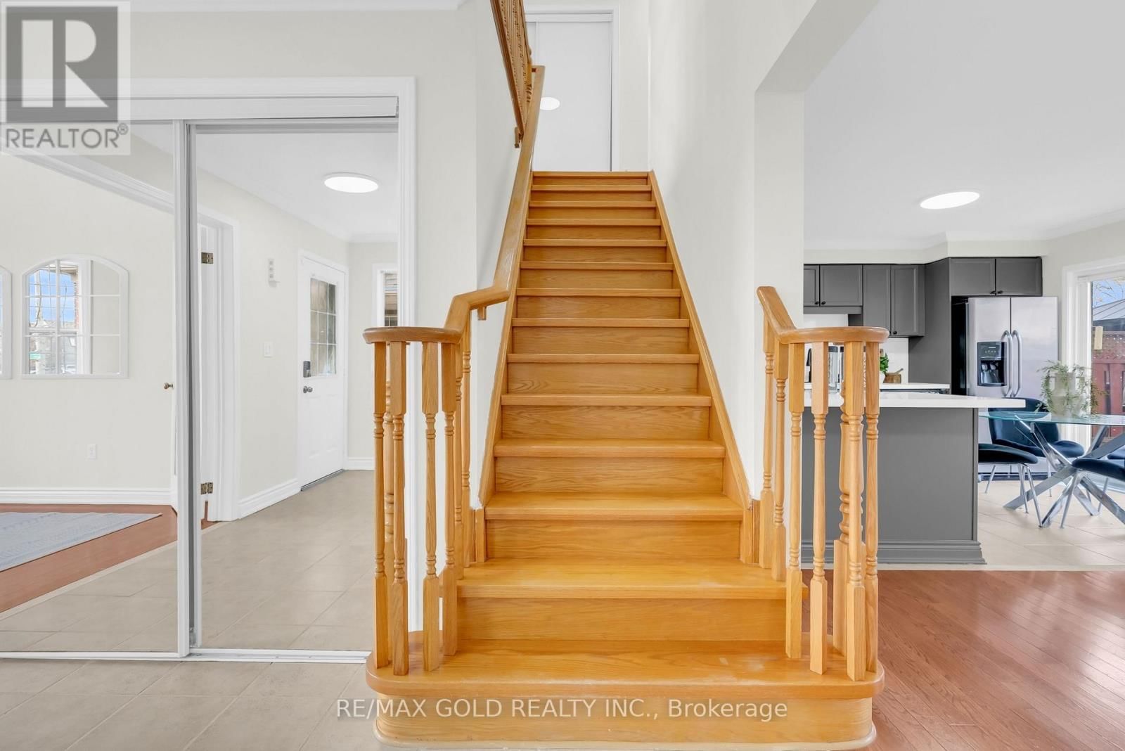 1645 GOWLING TERRACE Image 20