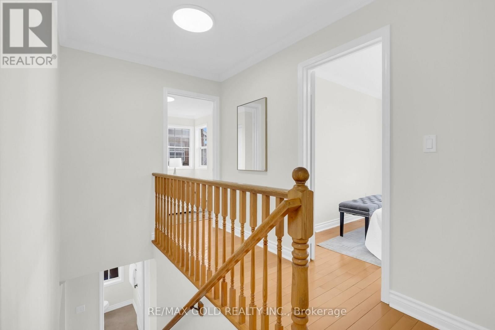 1645 GOWLING TERRACE Image 21