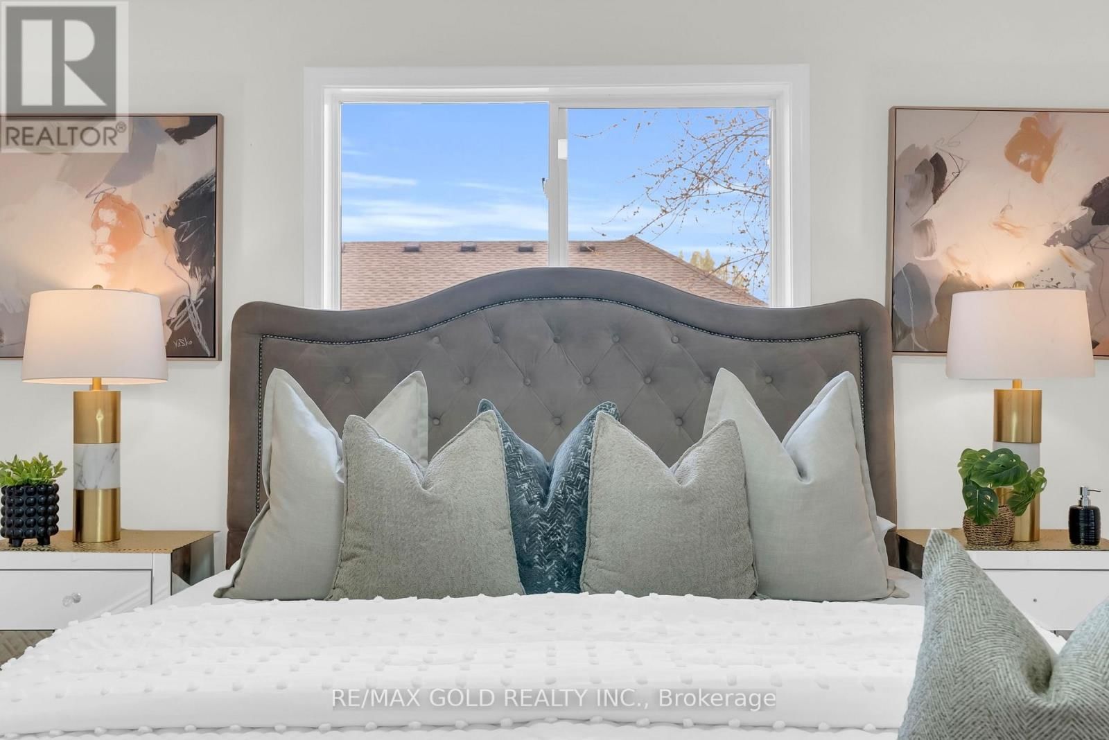 1645 GOWLING TERRACE Image 24