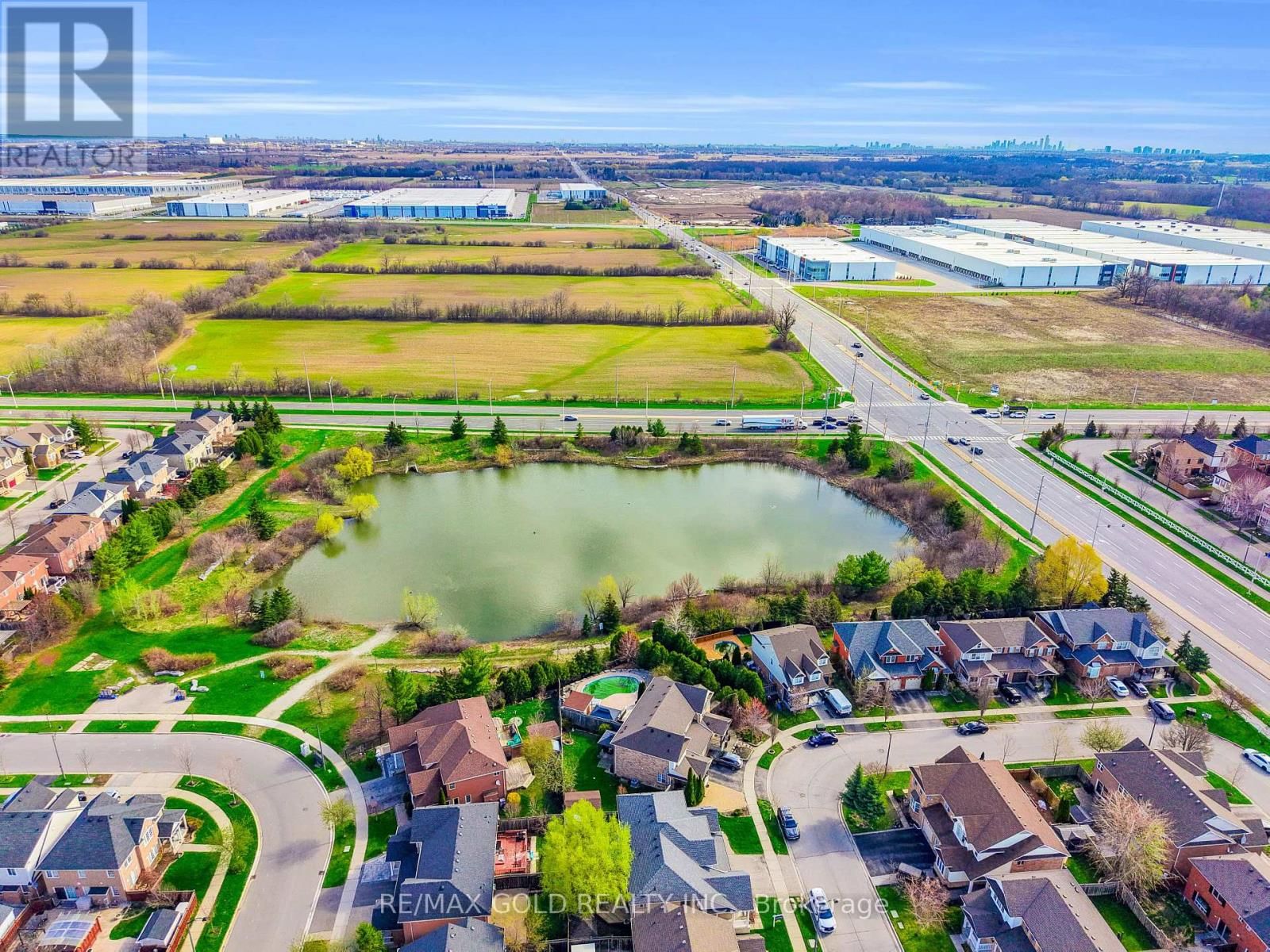 1645 GOWLING TERRACE Image 47