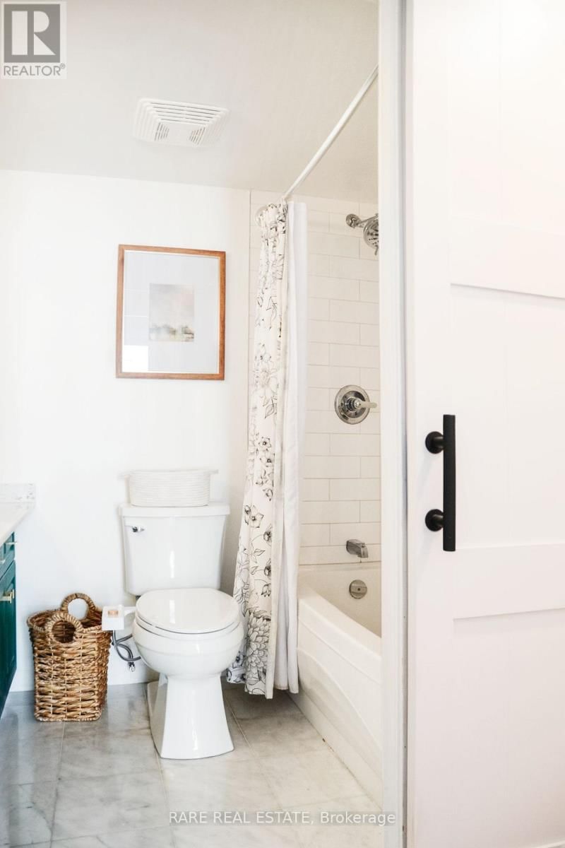 1004 - 135 MARLEE AVENUE Image 13