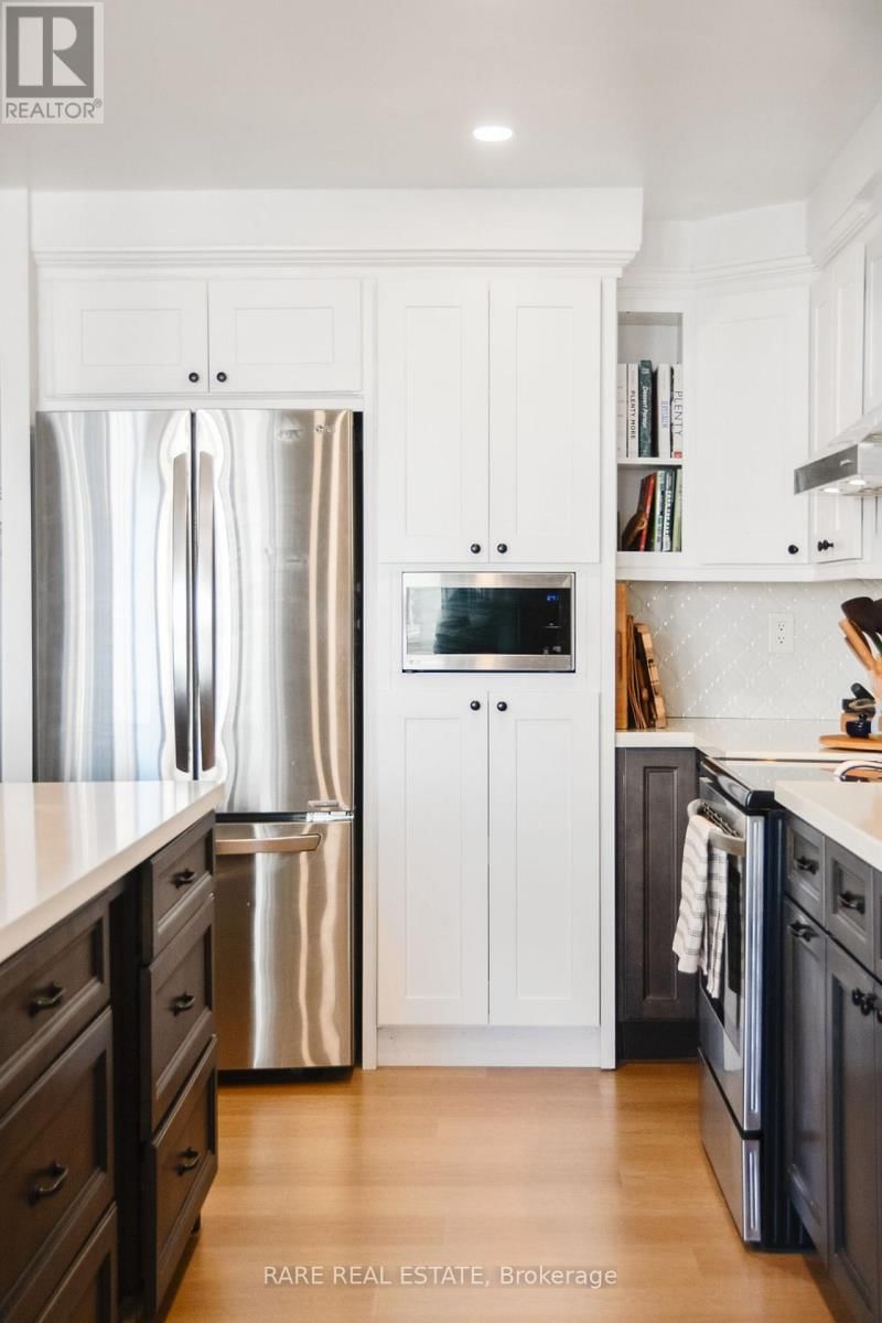 1004 - 135 MARLEE AVENUE Image 5