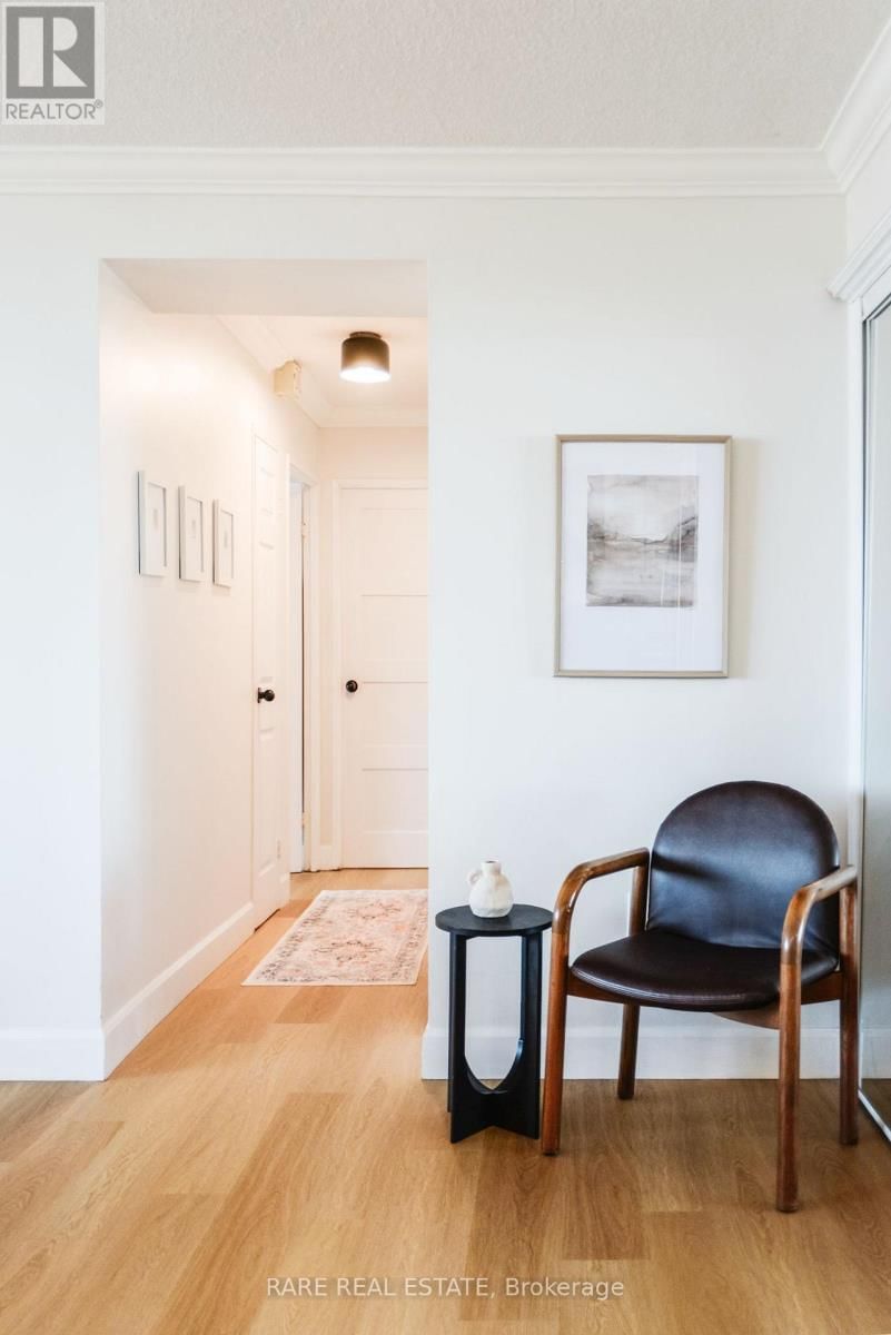 1004 - 135 MARLEE AVENUE Image 7