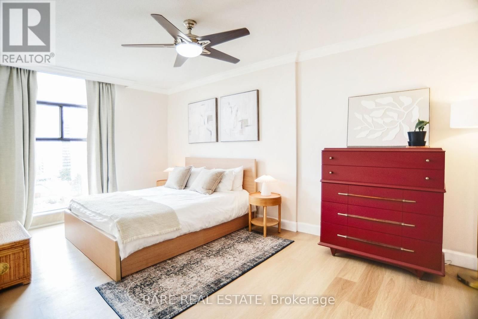 1004 - 135 MARLEE AVENUE Image 8