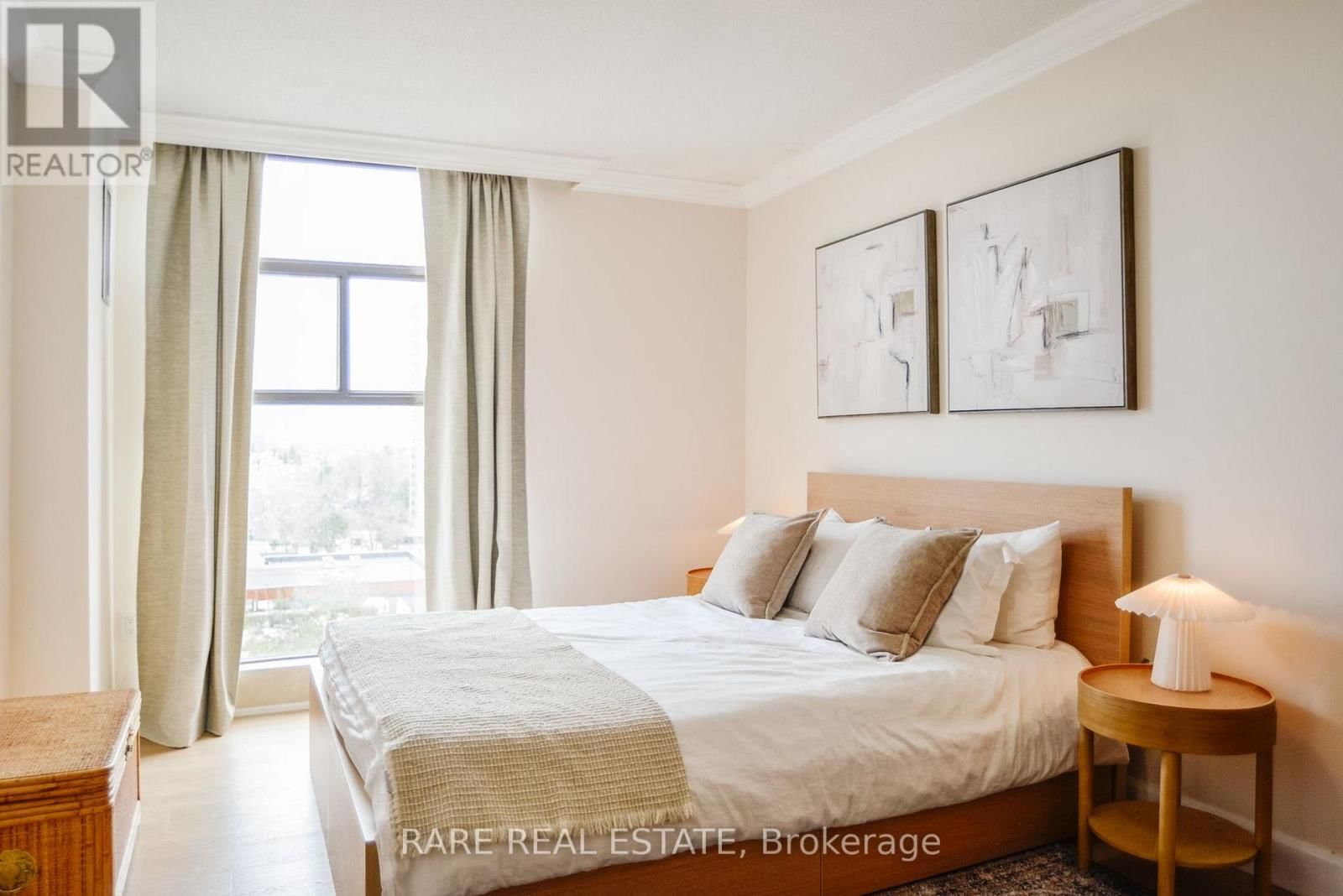 1004 - 135 MARLEE AVENUE Image 9