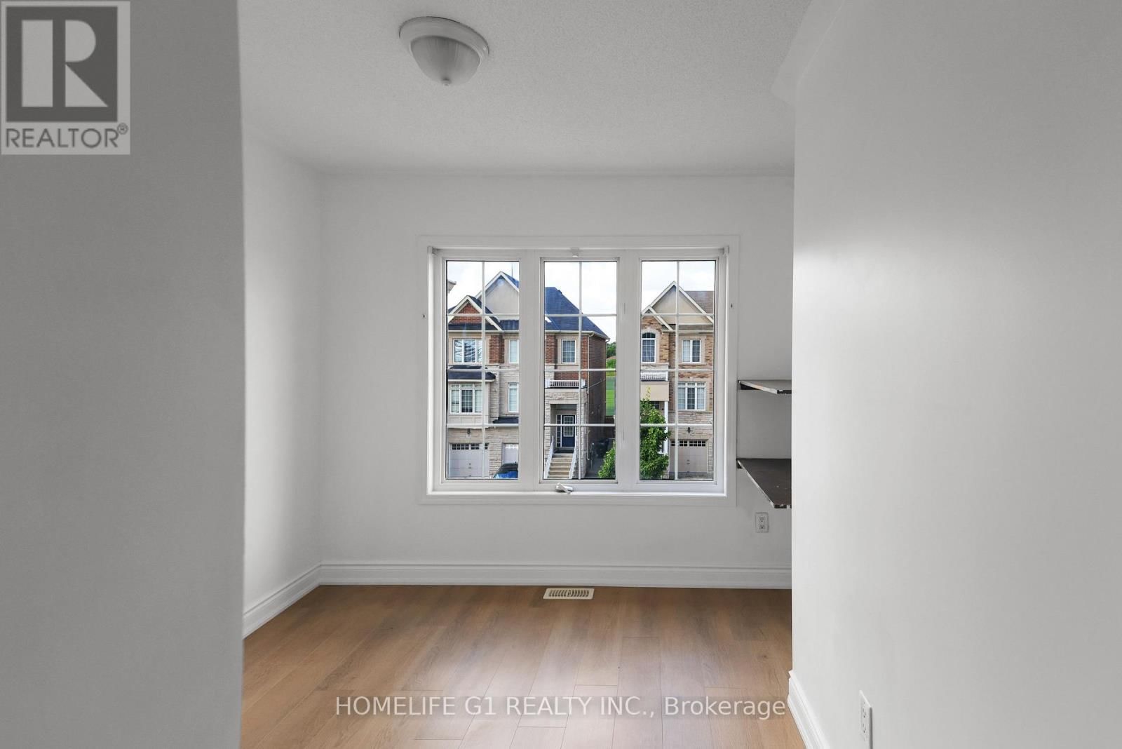 35 HARPREET CIRCLE Image 18