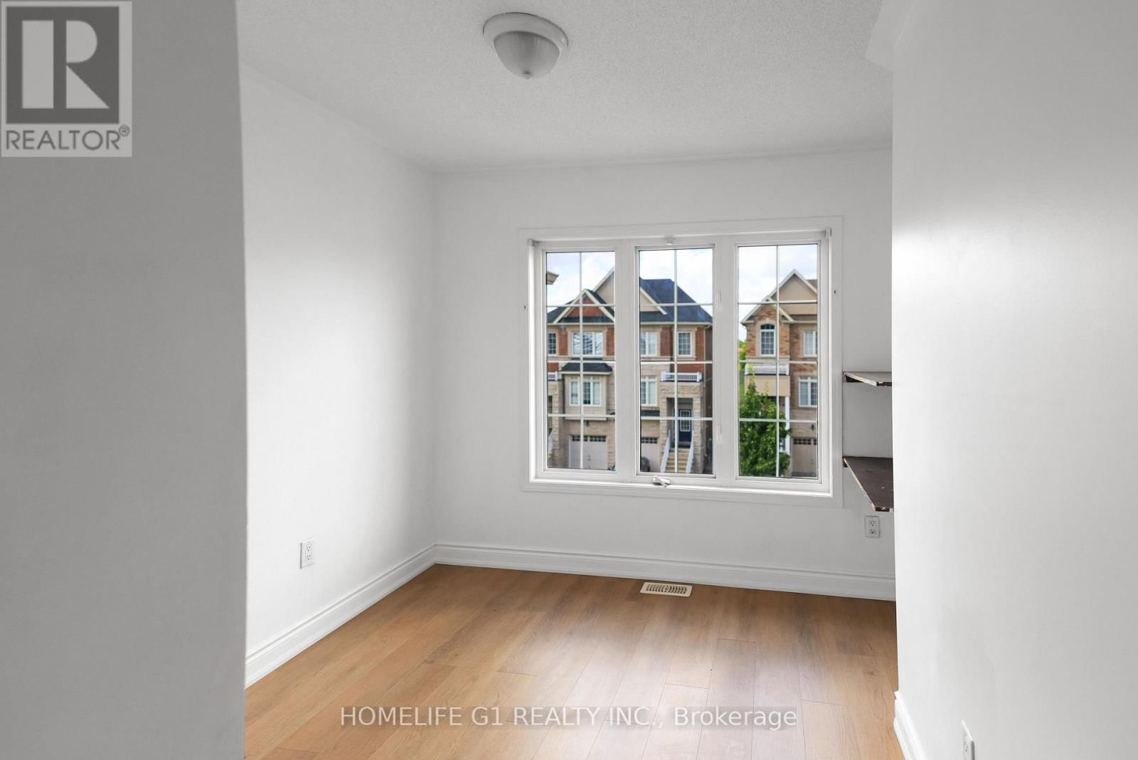 35 HARPREET CIRCLE Image 21