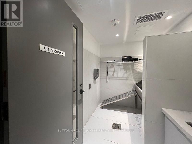 209 - 2450 OLD BRONTE ROAD Image 25