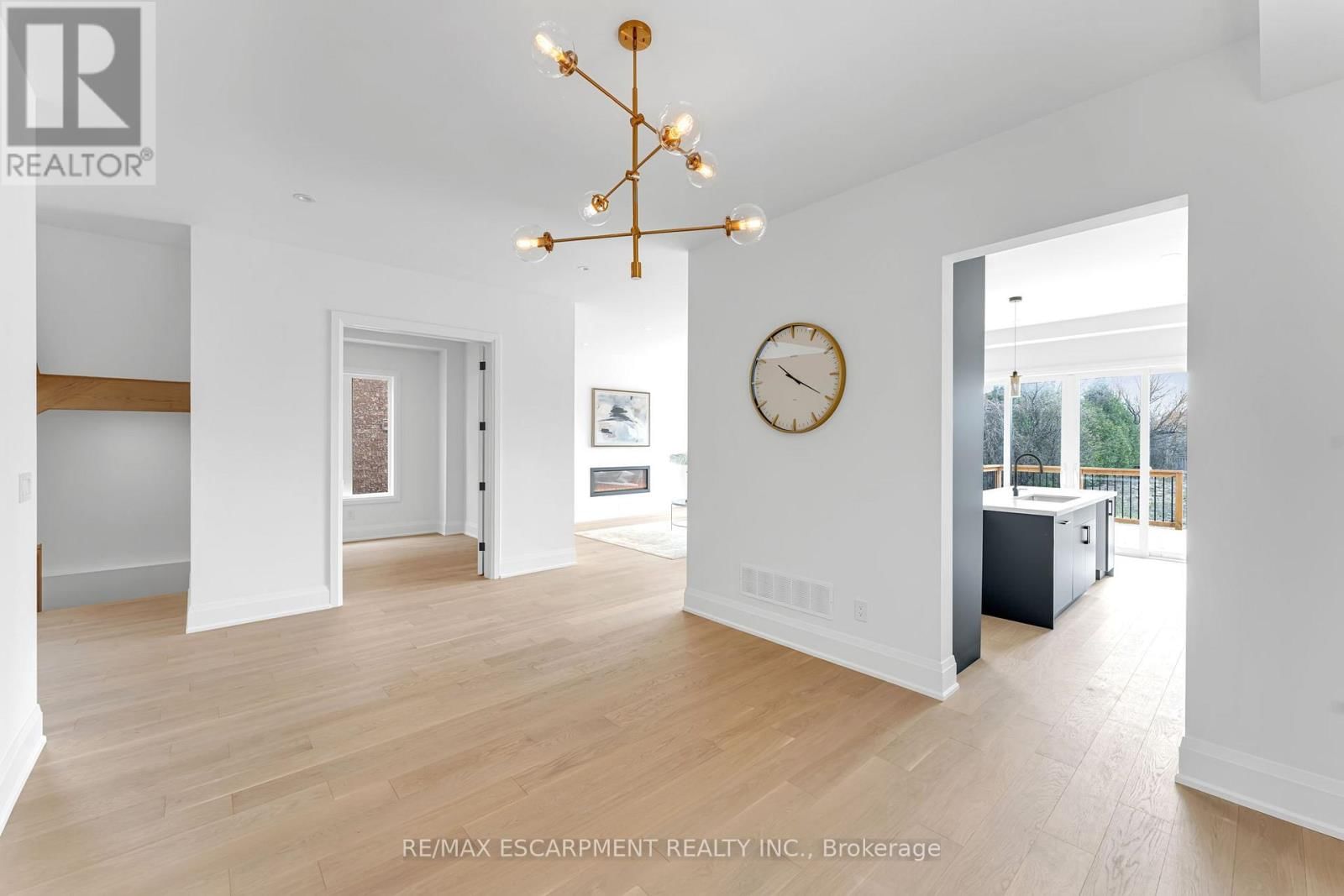 2350 EIGHTH LINE Image 10