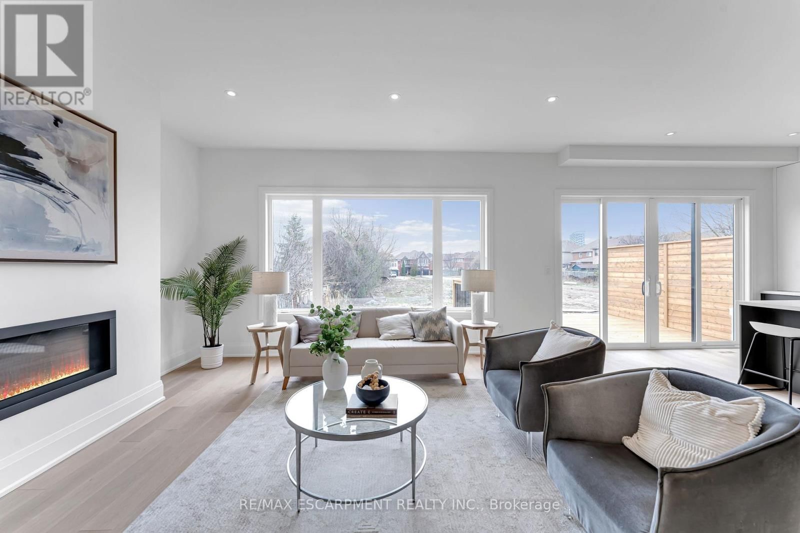 2350 EIGHTH LINE Image 18