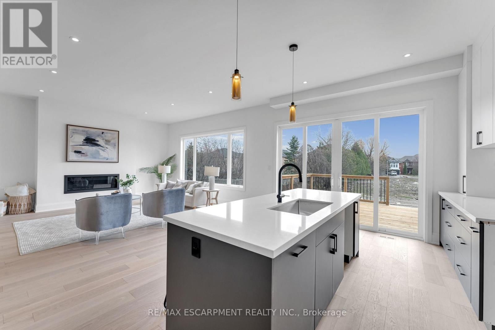 2350 EIGHTH LINE Image 22