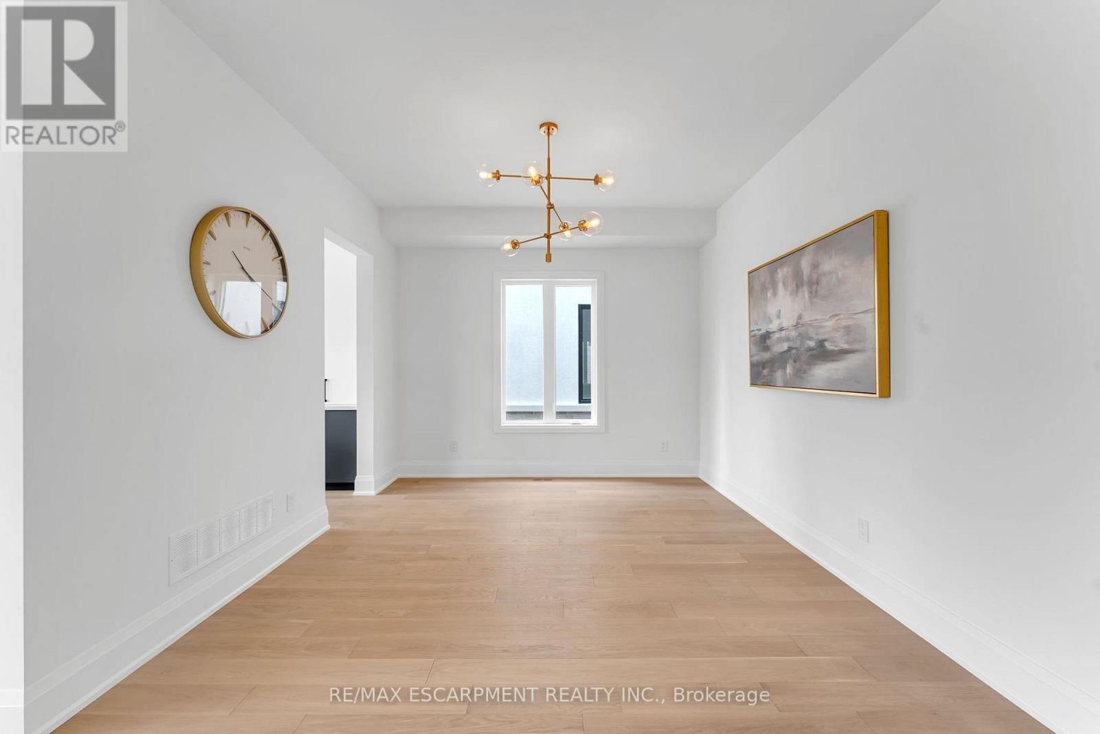 2350 EIGHTH LINE Image 9