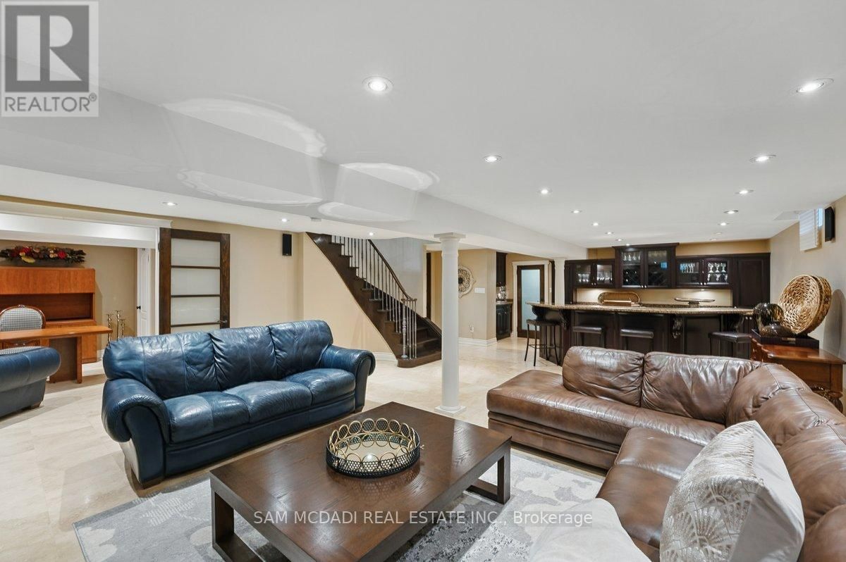 215 ANASTASIA TERRACE Image 29