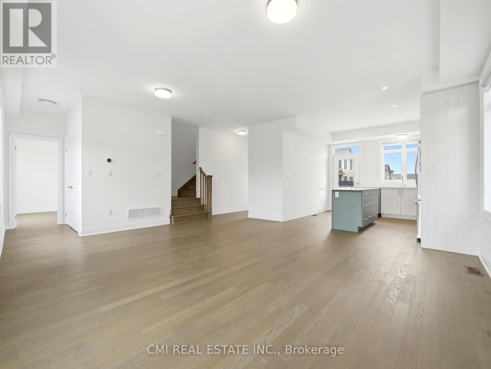 2168 POSTMASTER DRIVE Image 9