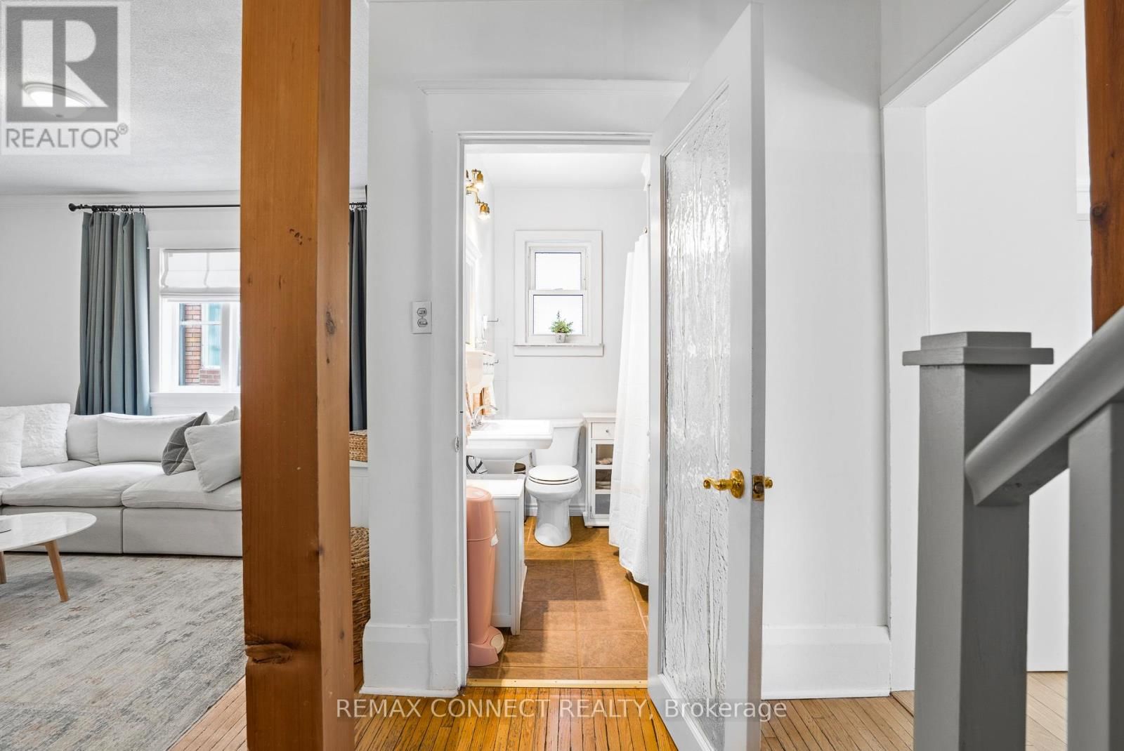 60 WOODBURY ROAD Image 21