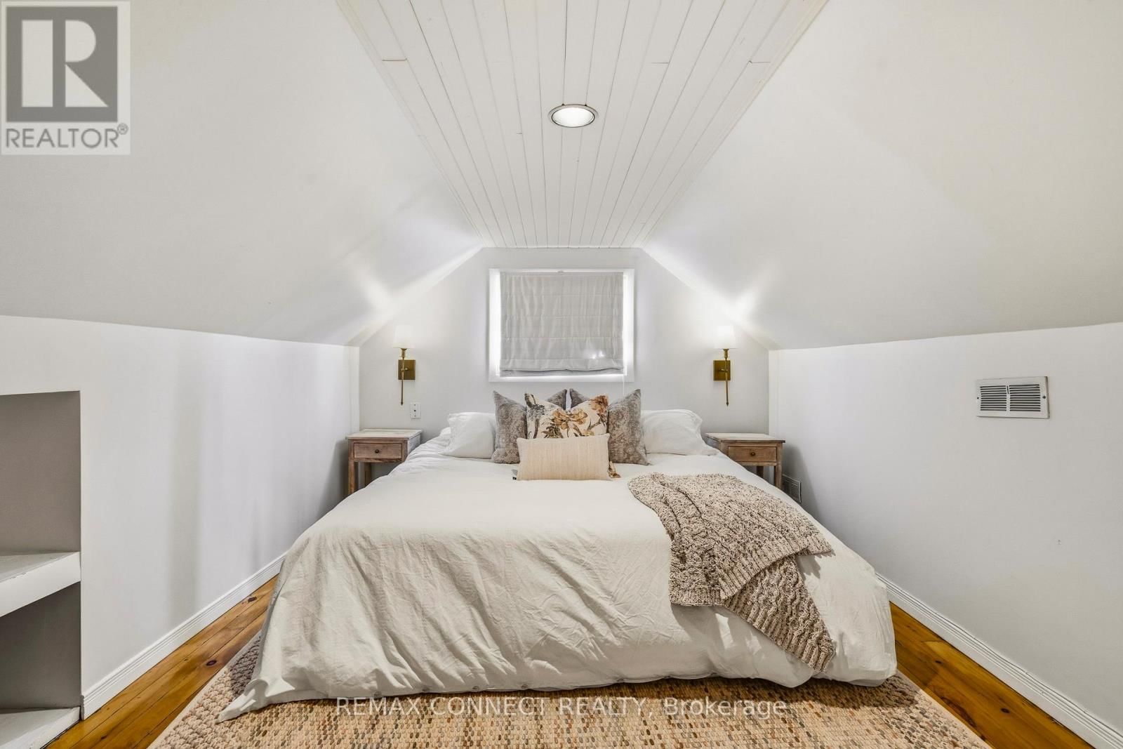 60 WOODBURY ROAD Image 25