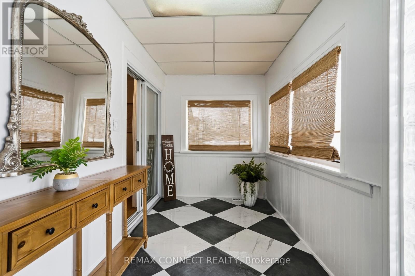 60 WOODBURY ROAD Image 4