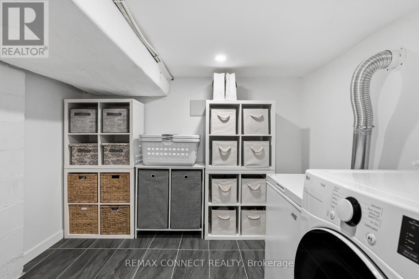 60 WOODBURY ROAD Image 42