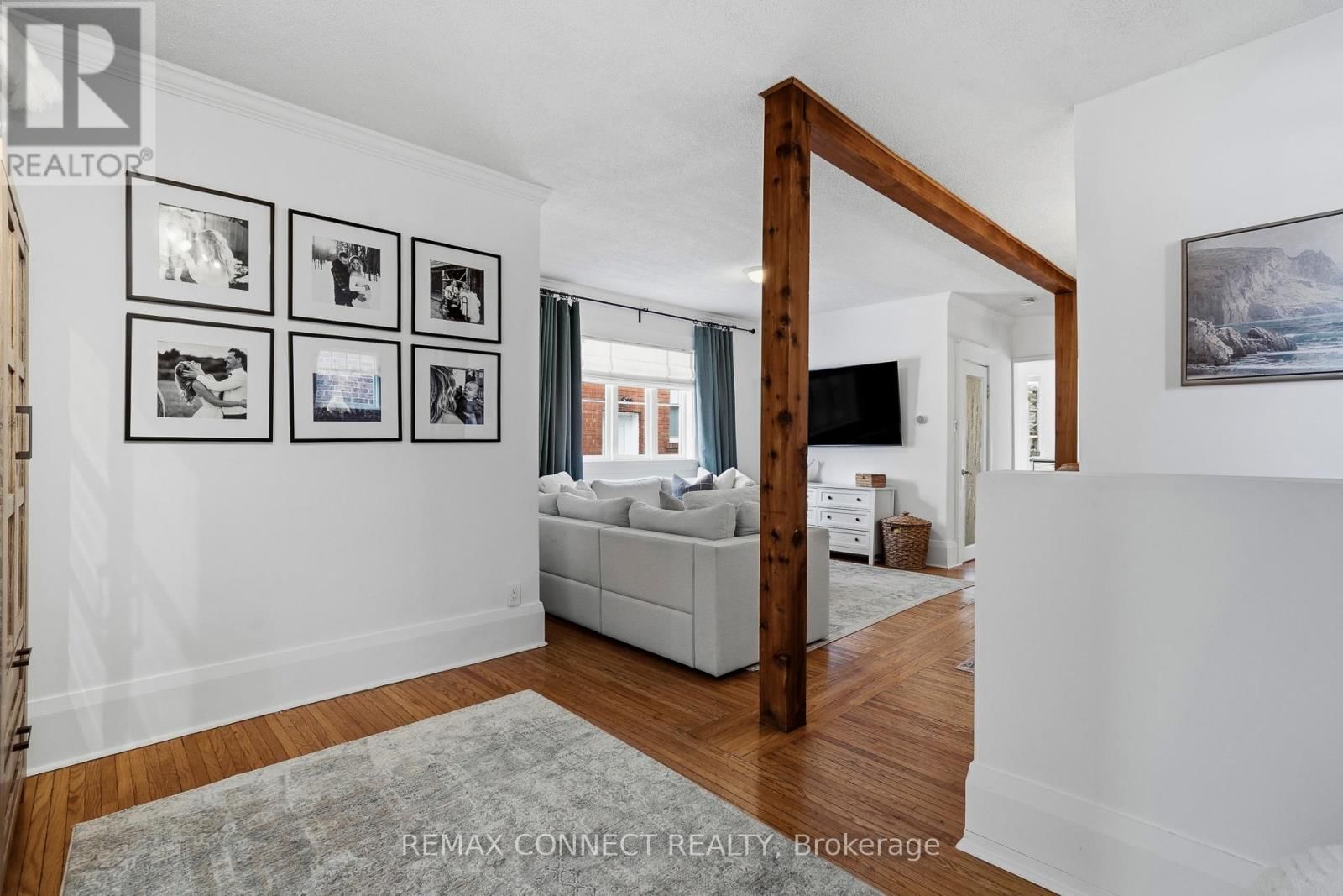 60 WOODBURY ROAD Image 8