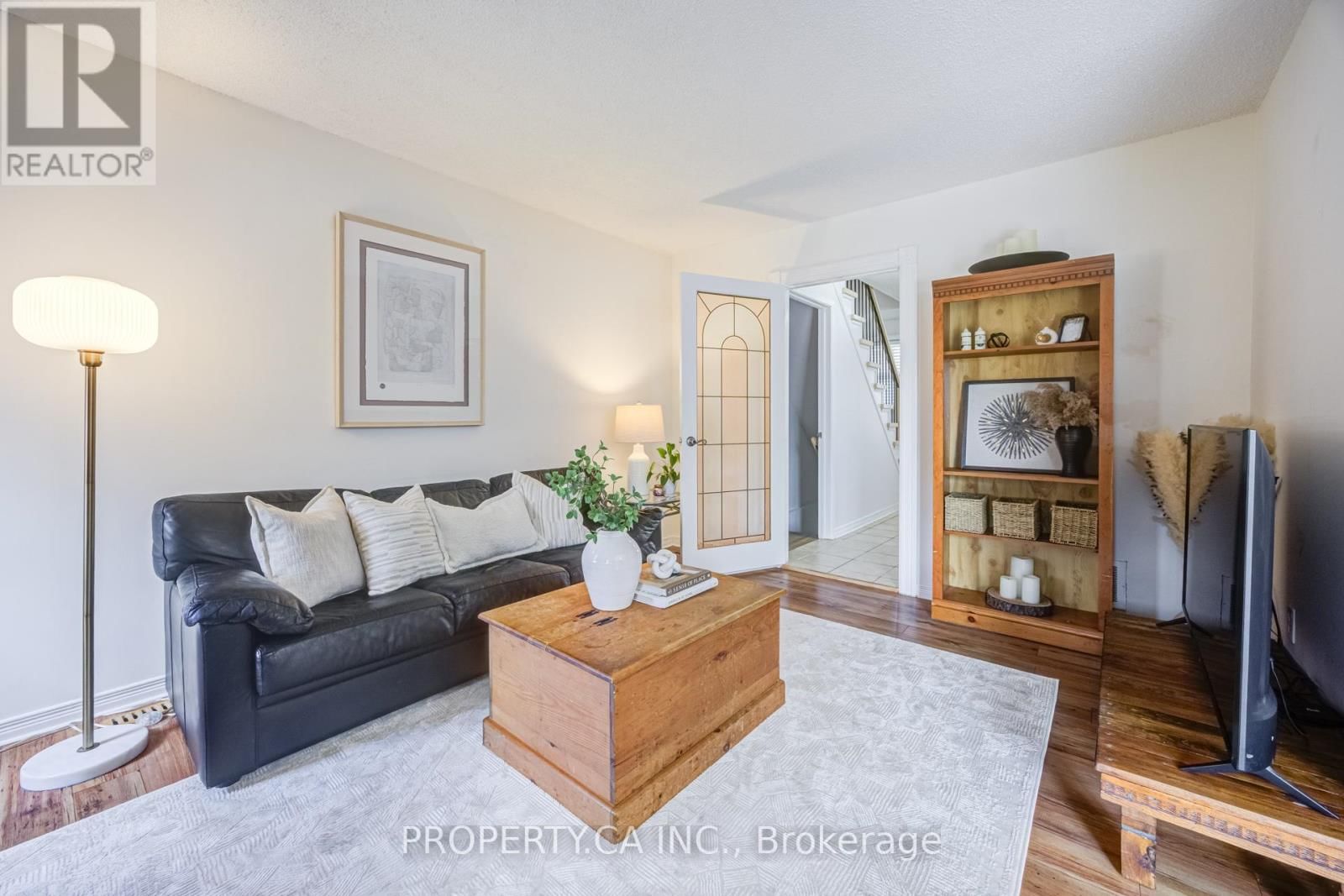 10 MARA CRESCENT Image 3