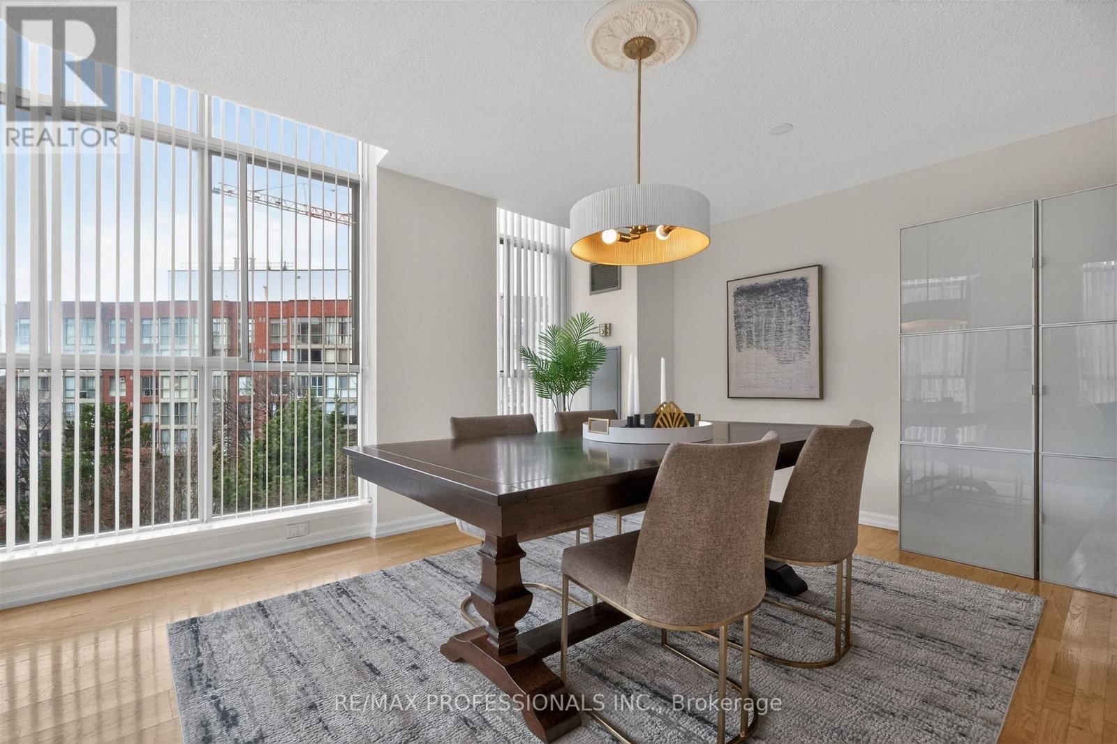 620 - 20 SOUTHPORT STREET Image 10