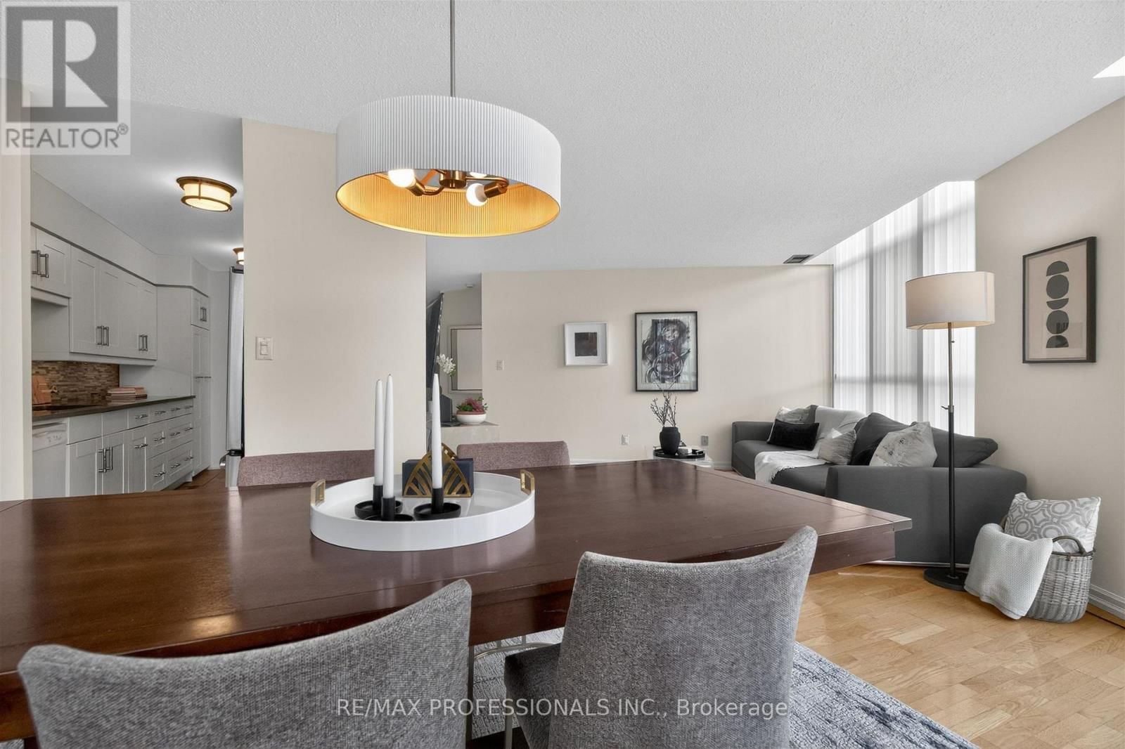 620 - 20 SOUTHPORT STREET Image 15